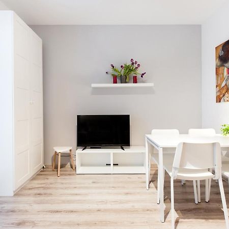 Super Apart Dywizjonu 303 175/8 Apartment Warsaw Room photo